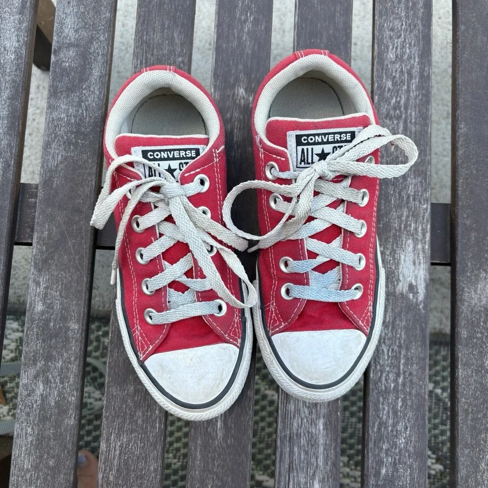 Converse Kids 1 (GS) Red Chuck Taylor All Star Sneakers Classic Low Top Canvas